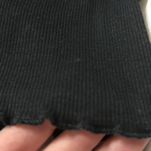 NEW Cropped black long sleeved Size us L - Picture 4 of 5